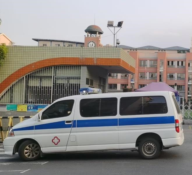 博鳌镇救护车出租护送骨折病人一公里多少钱